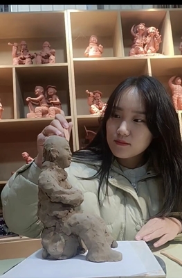 鄲城張玉萍泥塑榮獲“巾幗瓷韻”女陶藝家邀請展金獎 以泥土為媒，傳承文化之美